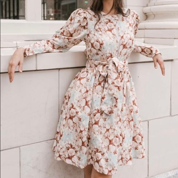 Ivy City Co Dresses & Skirts - Ivy City Co Oakley Floral Long Sleeve Belted Linen Dress size XS NEW